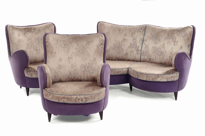 Salotto composto da due poltrone e un divano in legno rivestiti di tessuto  - Auction Design - Cambi Casa d'Aste