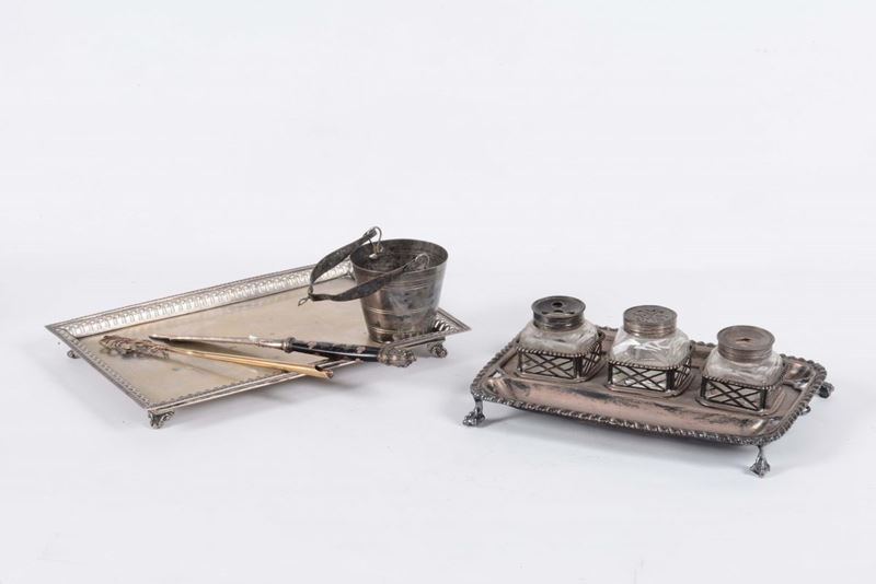 Calamaio in argento con ampolle in cristallo  - Asta Arredi e Oggetti d'Arte da Importanti Collezioni Private - Cambi Casa d'Aste