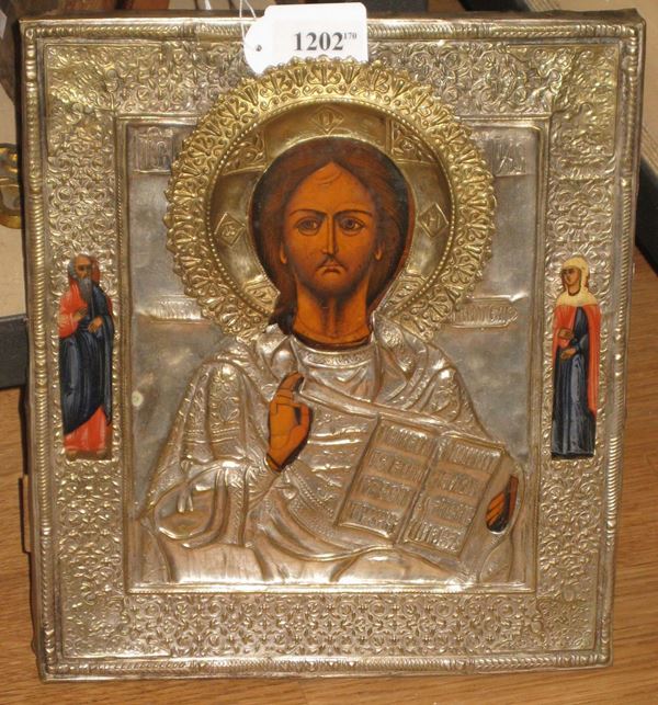 Icona raffigurante Cristo Pantocratore con riza in metallo