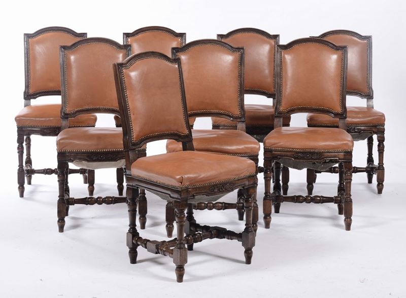Otto sedie in noce con gambe a rocchetto  - Asta Arredi e Oggetti d'Arte da Importanti Collezioni Private - Cambi Casa d'Aste