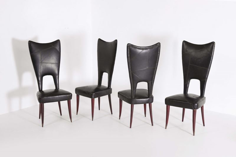 Quattro sedie in legno rivestite in skai  - Auction Design - Cambi Casa d'Aste