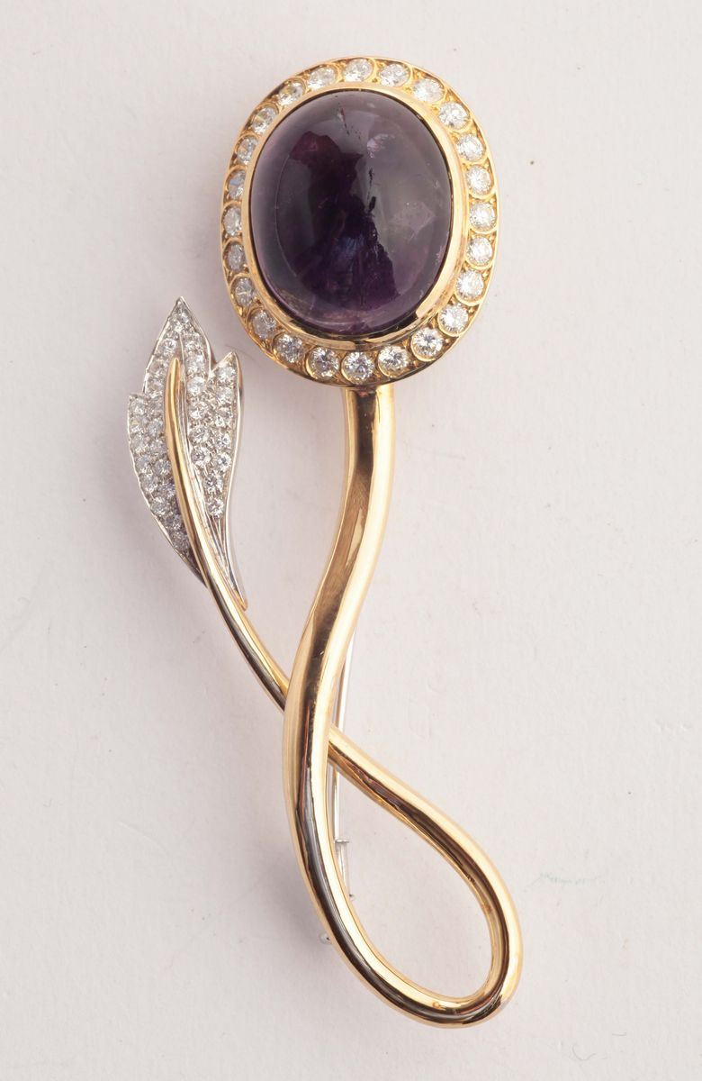 An amethyst, diamond and gold brooch  - Auction Silvers and Jewels - Cambi Casa d'Aste