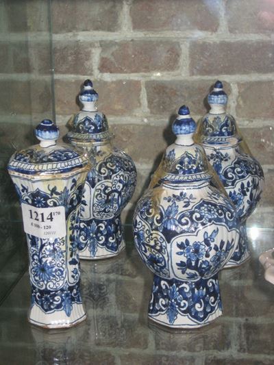 Quattro Piccoli Vasetti in Maiolica, Delft