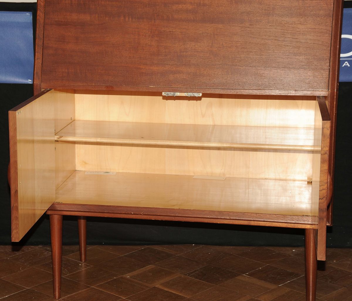 Lotto Composto da Lettino e Piccolo Bureau Anni 50