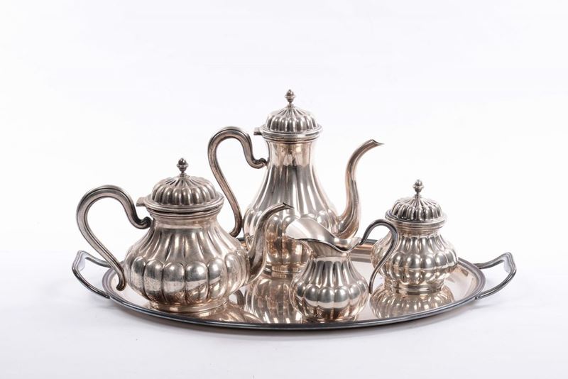 Servizio da caffè in argento composto da cinque pezzi  - Asta Arredi e Oggetti d'Arte da Importanti Collezioni Private - Cambi Casa d'Aste