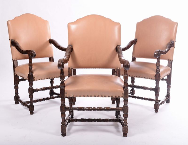 Tre poltrone con riestimento in pelle  - Auction Furnishings and Works of Art from Important Private Collections - Cambi Casa d'Aste