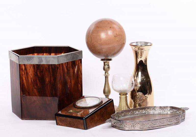 Lotto di oggetti  - Asta Arredi e Oggetti d'Arte da Importanti Collezioni Private - Cambi Casa d'Aste