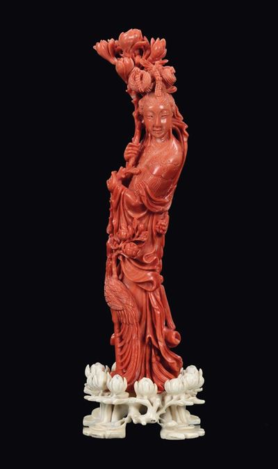 Figura di Guanyin in Corallo Rosso, Cina, Dinastia Qing, Fine XIX Secolo