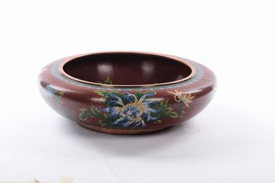 Braciere in Metallo Smaltato con Decoro Policromo Floreale, Cina, XX Secolo