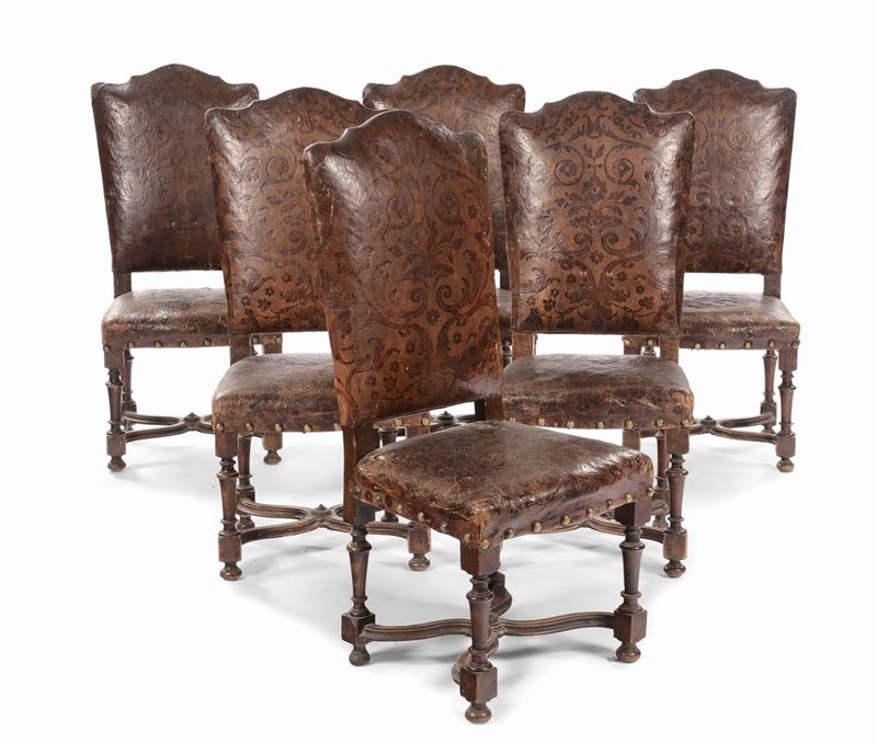 Sei sedie a rocchetto con seduta e schienale in cuoio, XVII secolo  - Asta Arredi e Oggetti d'Arte da Importanti Collezioni Private - Cambi Casa d'Aste