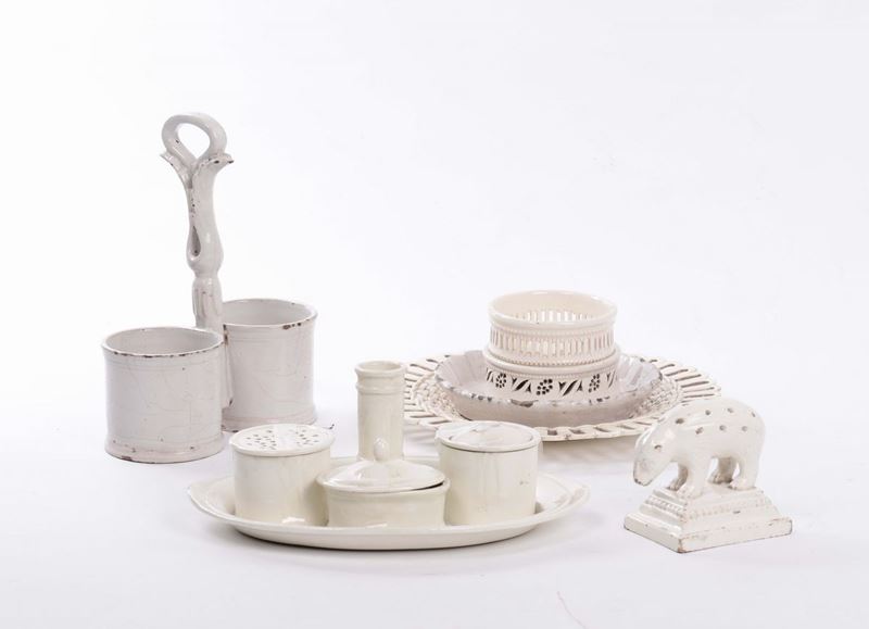 Lotto di oggetti in porcellana bianca  - Auction Time Auction 9-2013 - Cambi Casa d'Aste