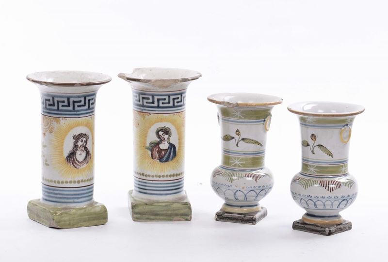 Due coppie di vasetti in porcellana policroma, XIX secolo  - Asta Asta a Tempo 9-2013 - Cambi Casa d'Aste