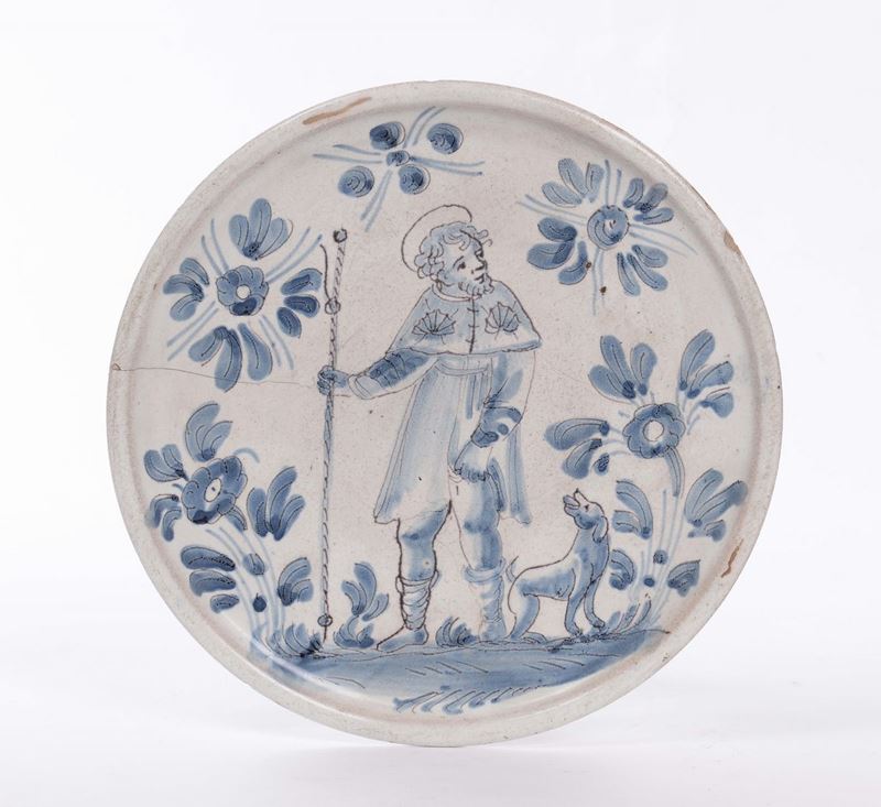 Piatto in maiolica con decoro a scenografia barocca, XVIII secolo  - Auction Furnishings and Works of Art from Important Private Collections - Cambi Casa d'Aste