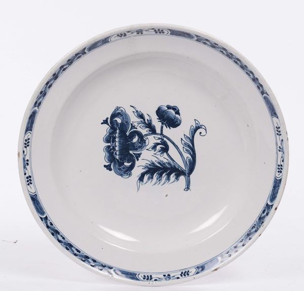 Grande piatto in maiolica, XIX secolo