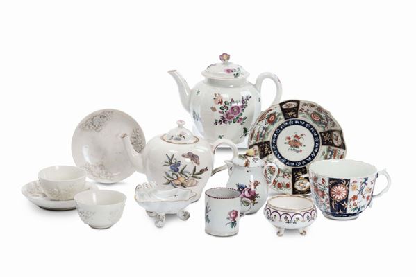 Lotto di teierine e tazzine in porcellana, XVIII secolo