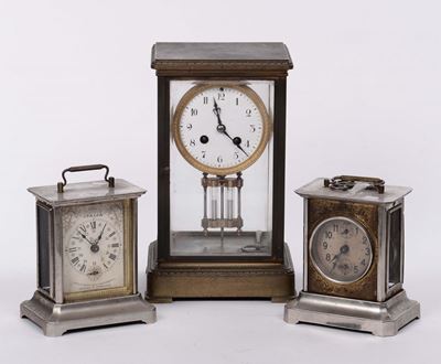 Lotto di Tre Orologi Differenti da Tavolo