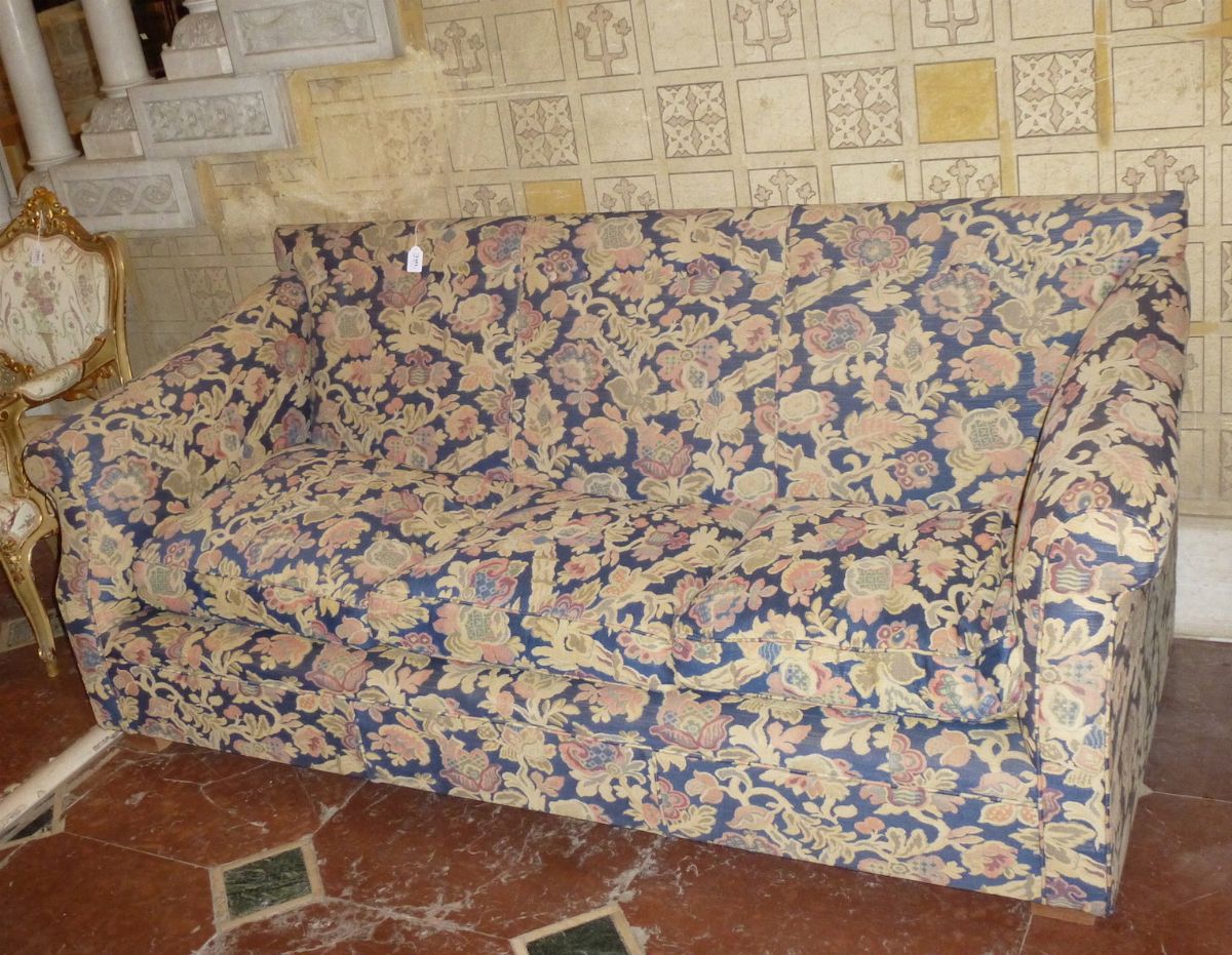 Coppia di Divani Imbottiti
