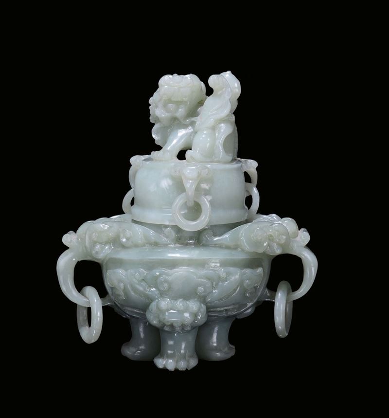 A green jadeite censer, China Republic, 20th century  - Auction Fine Chinese Works of Art - II - Cambi Casa d'Aste