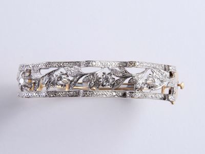 Bracciale Rigido Stile '800 con Serto di Diamanti