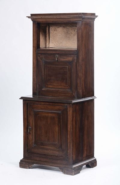 Credenzino a Due Corpi, XIX Secolo
