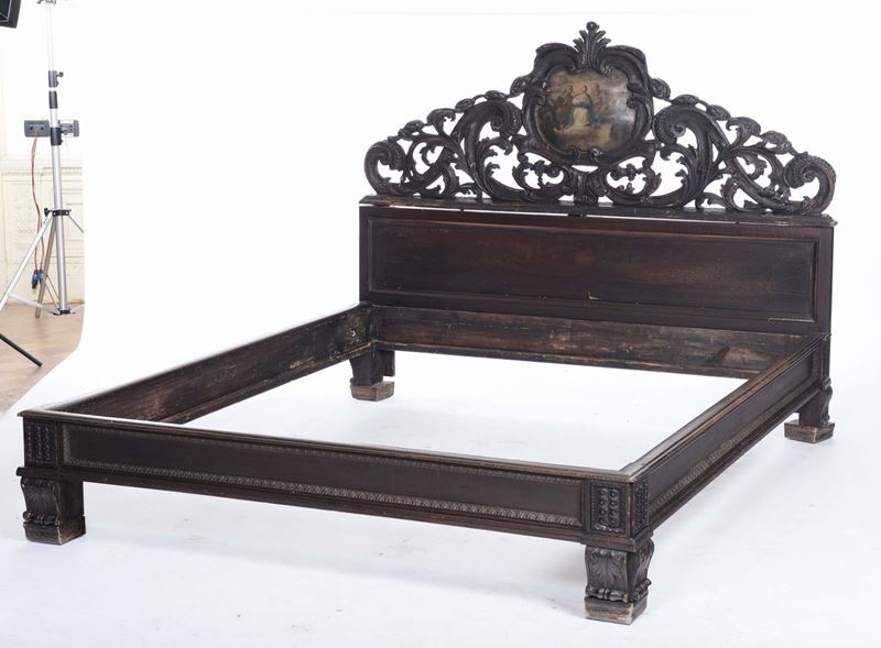 Testata di letto in legno scolpito e dipinto, XVIII secolo  - Asta Arredi e Oggetti d'Arte da Importanti Collezioni Private - Cambi Casa d'Aste