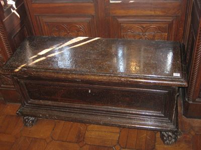 Piccola Cassapanca in Noce