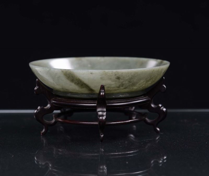 Coppia in giada verde, Cina, XIX secolo  - Auction Chinese Works of Art - Cambi Casa d'Aste