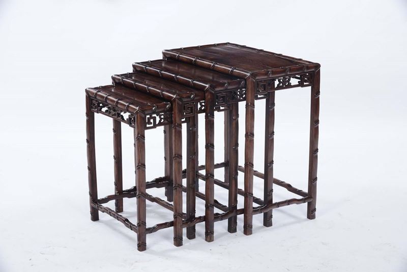 Quattro tavolini a nido a finto bambù, Cina  - Asta Chinese Works of Art - Cambi Casa d'Aste