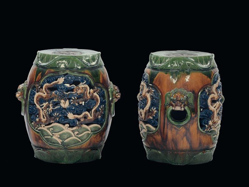Coppia di sedili da giardino in gres policromo, Cina, Dinastia Qing, XIX secolo  - Asta Fine Chinese Works of Art - II - Cambi Casa d'Aste