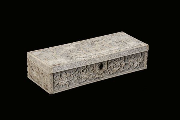 A fine carved rectangular ivory box, China, Qing Dynasty, 19th century