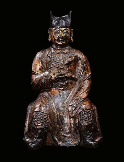 Dignitario Seduto in Bronzo Dorato, Cina, Dinastia Ming, XVII Secolo