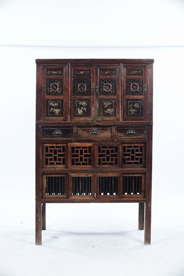 Mobile con porte scorrevoli, Cina