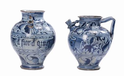 Due Boccali di Farmacia in Maiolica a Fondo “berettino”, Veneto XVII Secolo