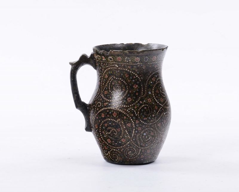 Piccola brocchetta in marmo dipinto, Persia  - Auction Furnishings and Works of Art from Important Private Collections - Cambi Casa d'Aste