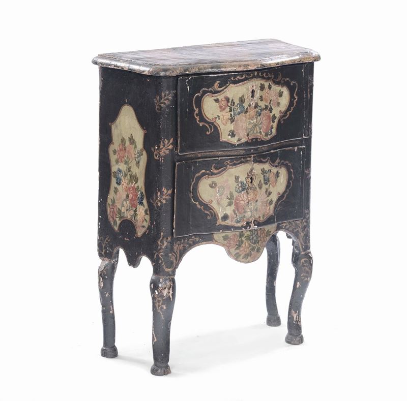 Comodino in legno laccato, Sicilia XVIII secolo  - Auction Furnishings and Works of Art from Important Private Collections - Cambi Casa d'Aste