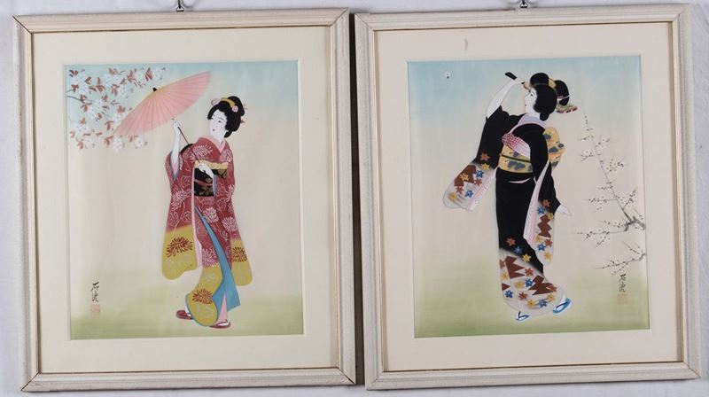 Coppia di stampe raffiguranti figure femminili, Giappone  - Asta Arredi e Oggetti d'Arte da Importanti Collezioni Private - Cambi Casa d'Aste