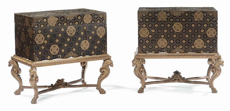 A pair of large lacquered chests, Japan, 19th century  - Auction Fine Chinese Works of Art - II - Cambi Casa d'Aste