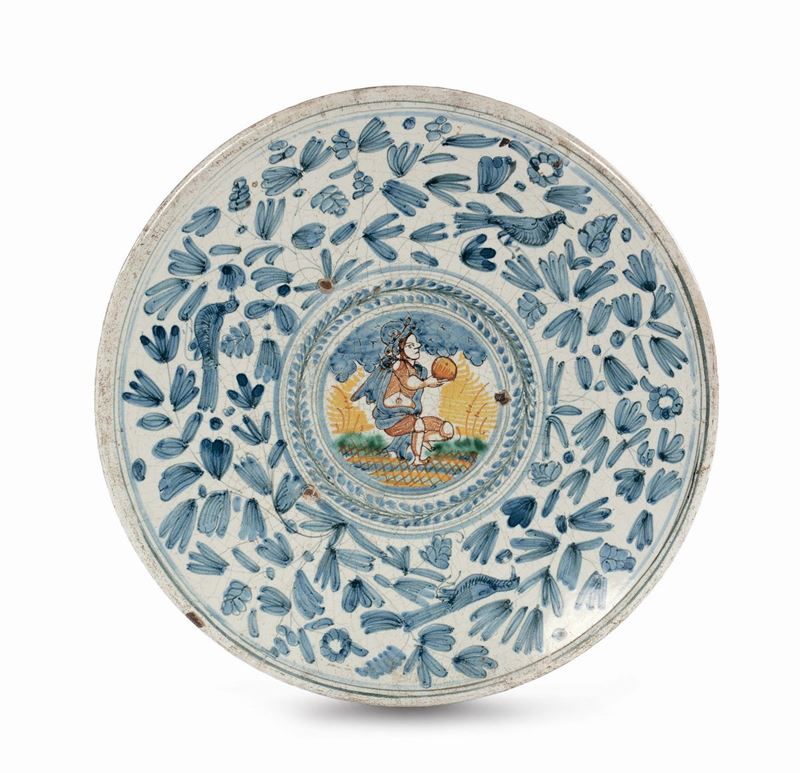 Piatto in mailolica policroma, Deruta XVIII secolo  - Asta Antiquariato e Dipinti Antichi - Cambi Casa d'Aste