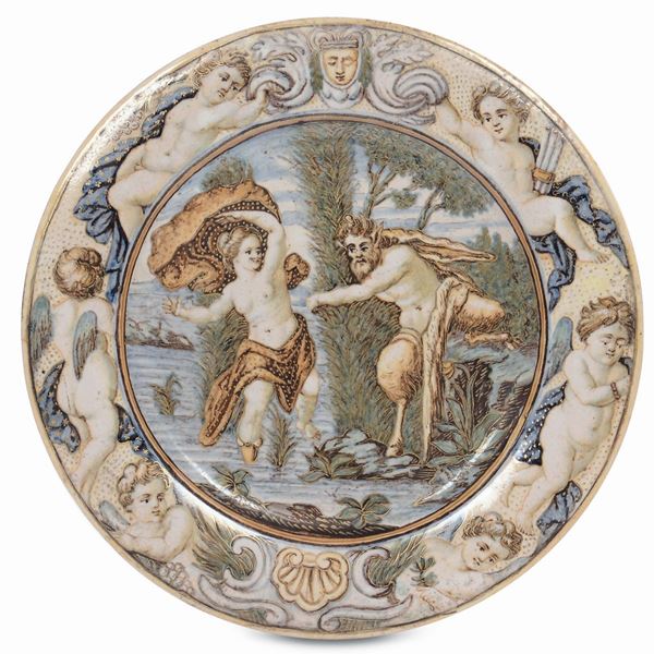 Coppia di piatti in maiolica policroma, Castelli XVIII secolo
