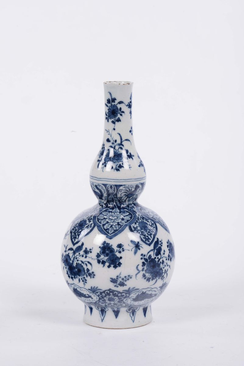 Fiasca in Maiolica Bianca e Blu Ad Imitazione Orientale, Delft XVIII Secolo