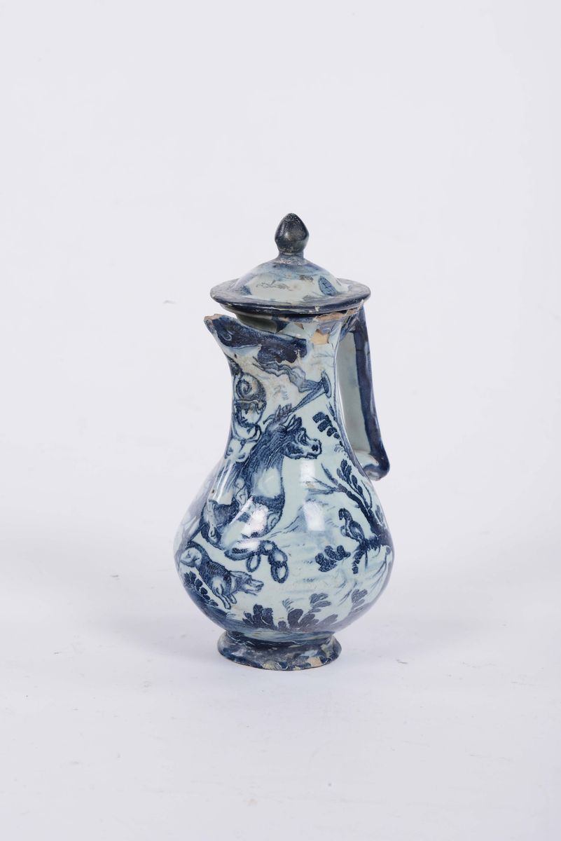 Versatoio Piriforme di Maiolica con Anse a Staffa, Savona Seconda Metà del XVIII Secolo