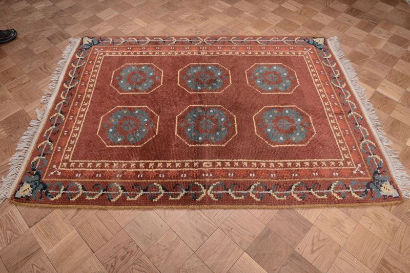 Tappeto europeo, XX secolo  - Auction Furnishings and Works of Art from Important Private Collections - Cambi Casa d'Aste