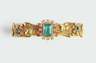 Bracciale Liberty con Smeraldi Rifinito in Oro Zecchino e Plique a Jour (lievi Danni). 1910 Circa