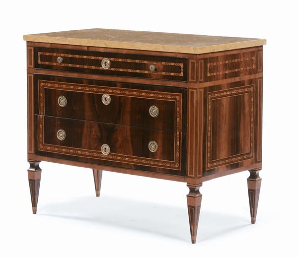 Cassettone Luigi XVI interamente lastronato ed intarsiato, XVIII secolo