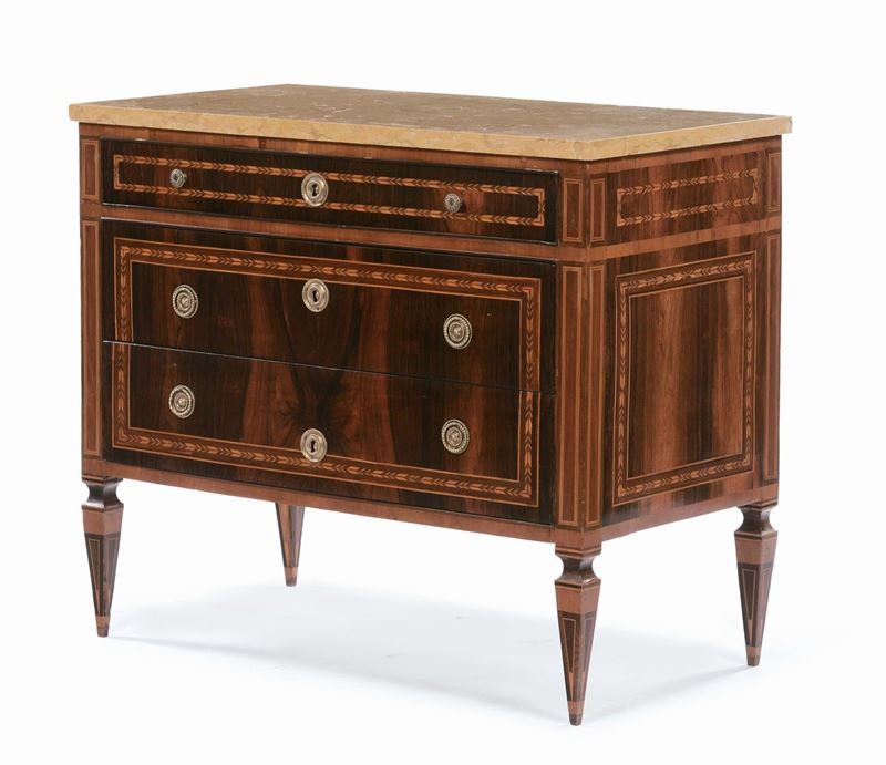 Cassettone Luigi XVI interamente lastronato ed intarsiato, XVIII secolo  - Asta Arredi e Oggetti d'Arte da Importanti Collezioni Private - Cambi Casa d'Aste