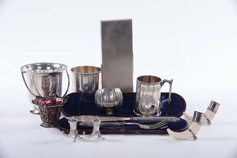 Lotto misto di oggetti in argento  - Asta Arredi e Oggetti d'Arte da Importanti Collezioni Private - Cambi Casa d'Aste