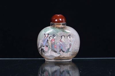 Snuff Bottle in Opaline