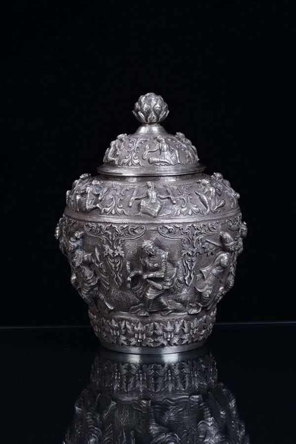 Giara con coperchio in argento, Birmania metà XIX secolo