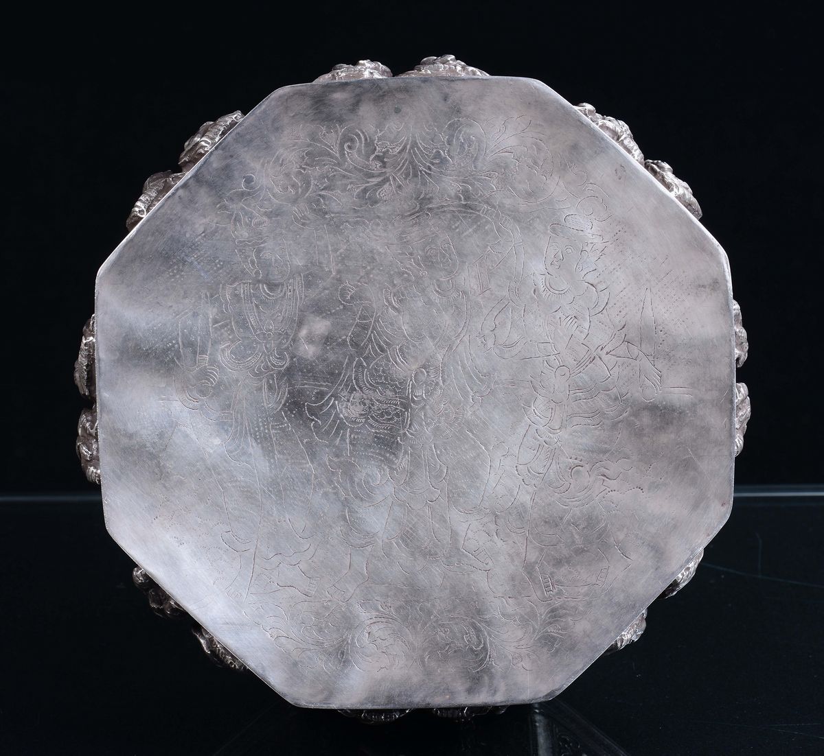 Scatola con Coperchio Ottagonale, Birmania Metà XIX Secolo