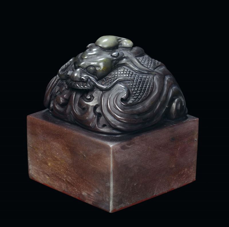Sigillo in pietra saponaria, Cina XIX/XX secolo  - Asta Fine Chinese Works of Art - II - Cambi Casa d'Aste